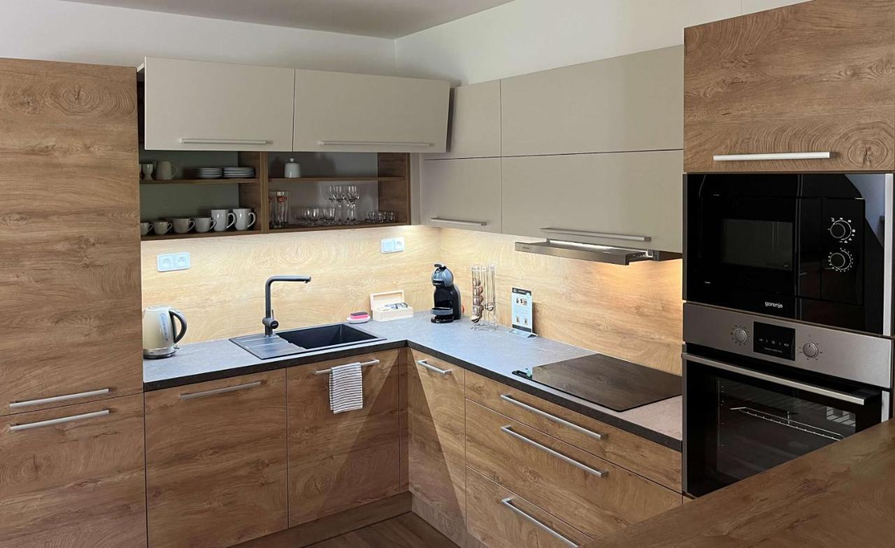 Polansky Dvur Apartamento Velké Karlovice Exterior foto