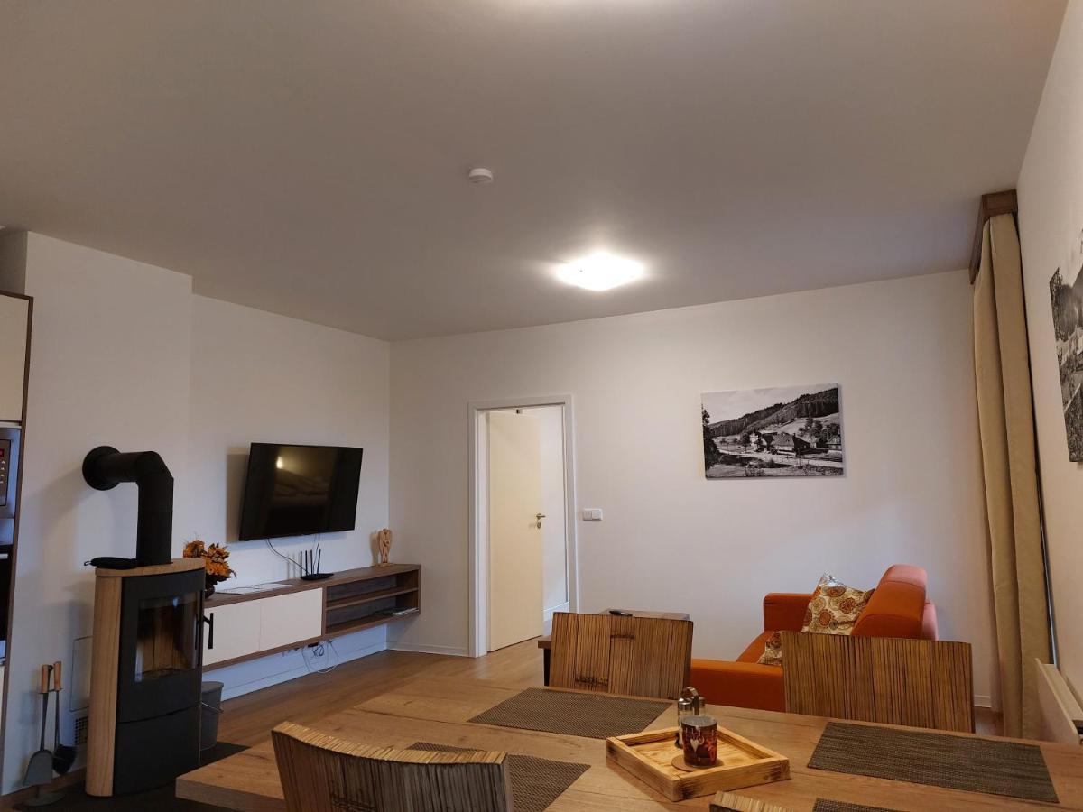 Polansky Dvur Apartamento Velké Karlovice Exterior foto
