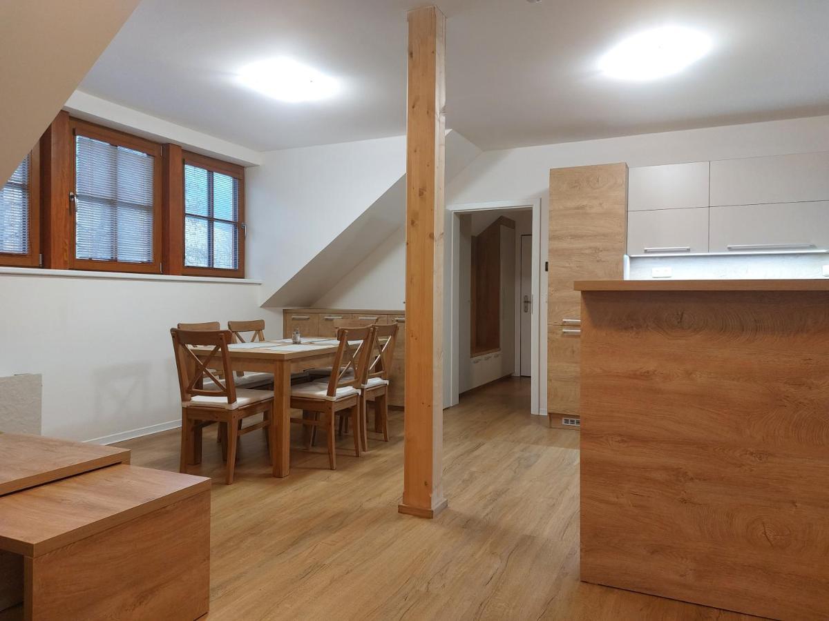 Polansky Dvur Apartamento Velké Karlovice Exterior foto