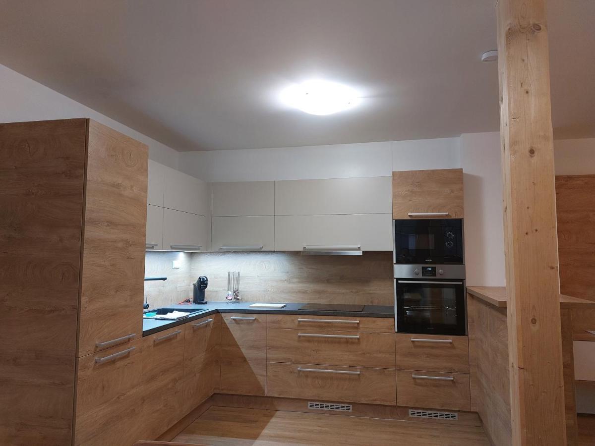 Polansky Dvur Apartamento Velké Karlovice Exterior foto